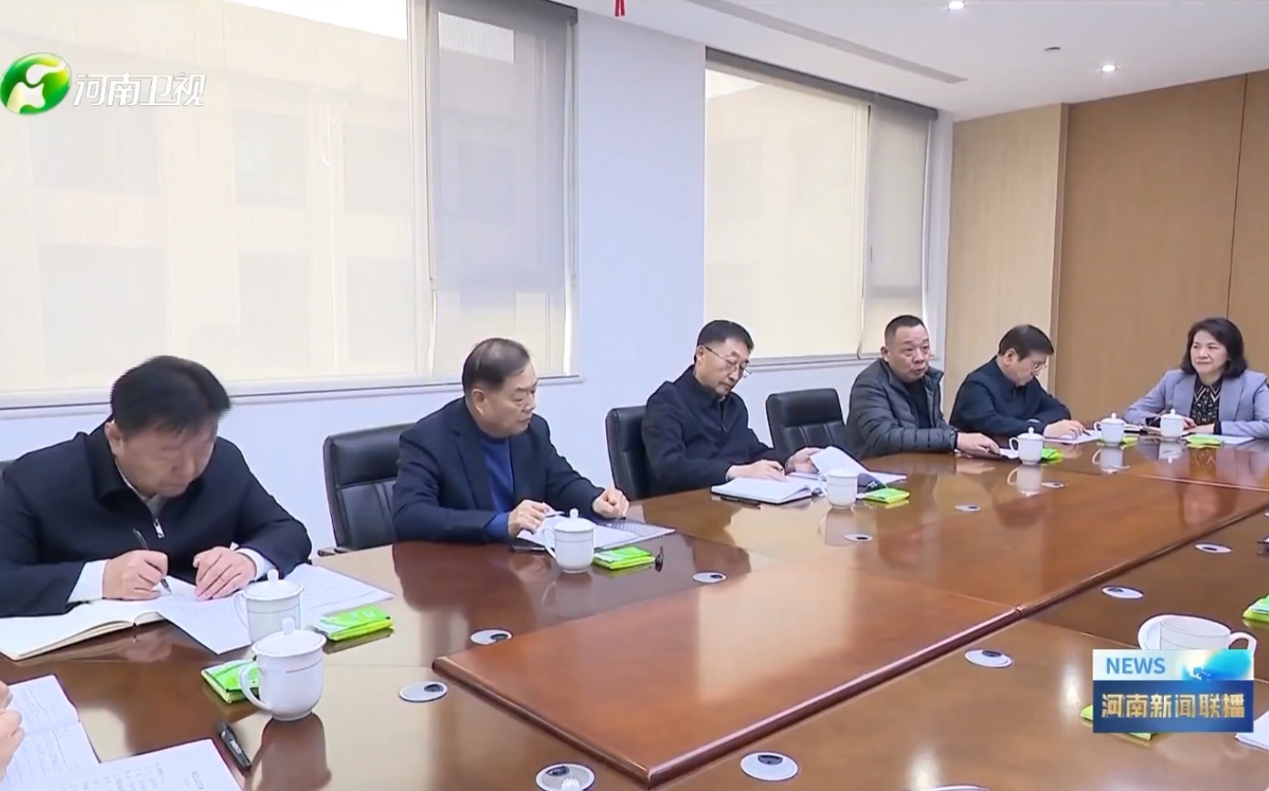 河南省委书记刘宁、省长王凯到许昌调研民营经济，多宝开户入口_多宝(中国)集团党委书记、创始人楚金甫作为民营企业家代表参加座谈。